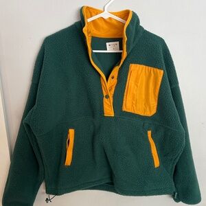 Wilo Cropped Snap Fleece